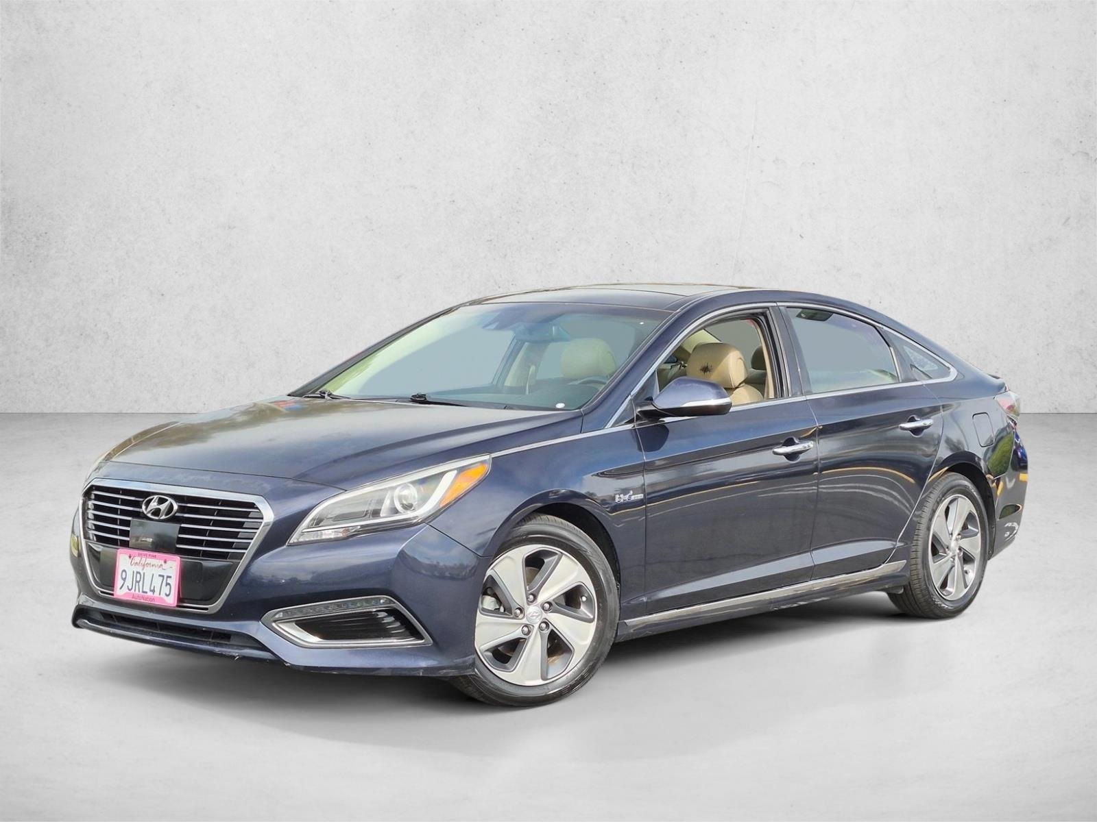 Thumbnail: 2017 Hyundai Sonata - 1