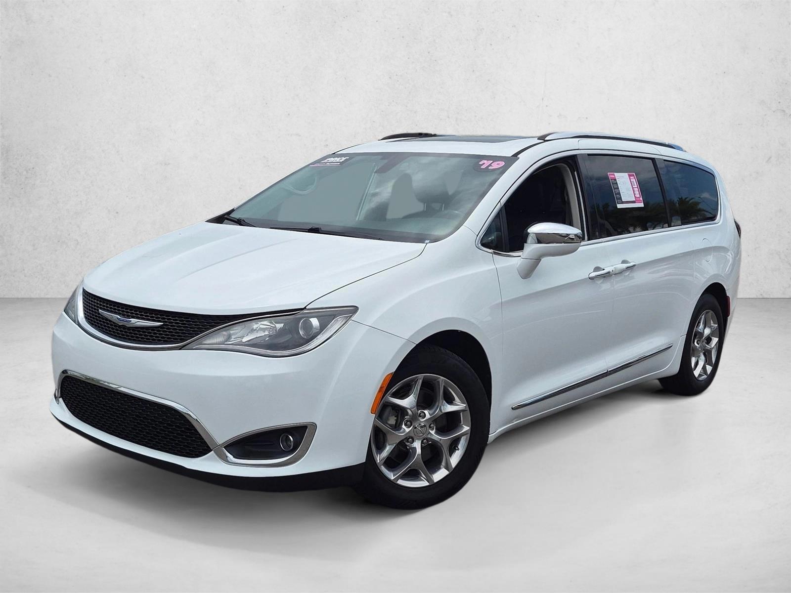 Thumbnail: 2019 Chrysler Pacifica - 1