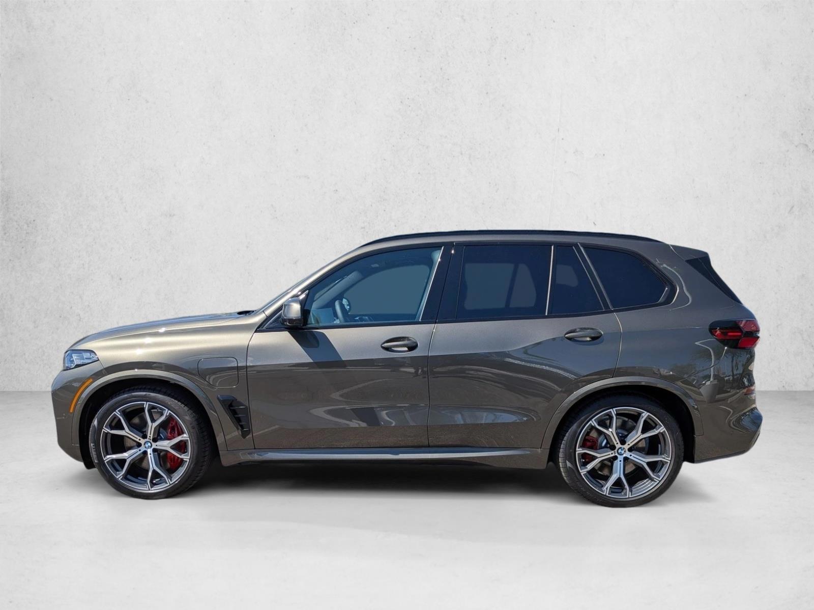 Thumbnail: 2026 BMW X5 - 2