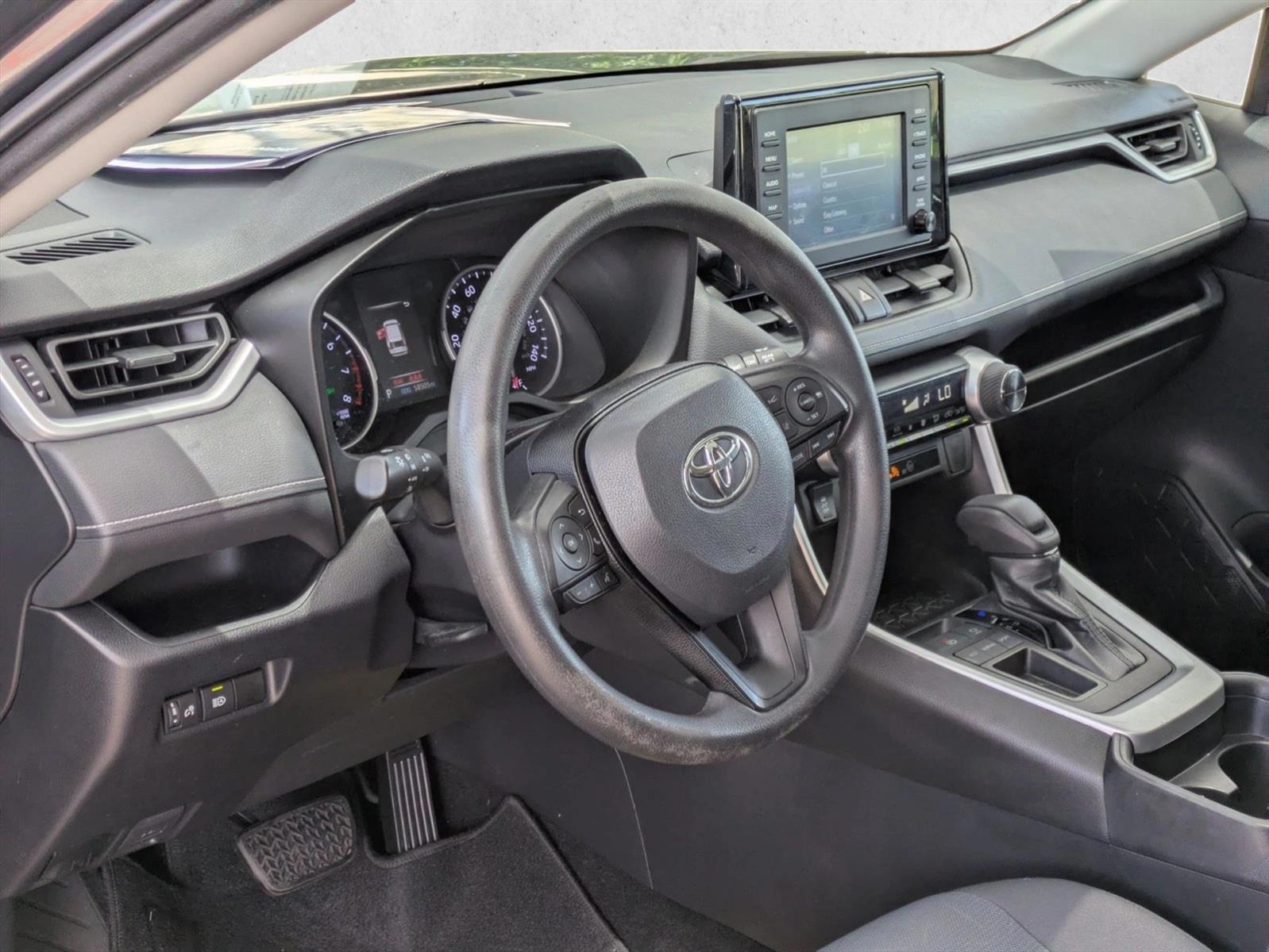 Thumbnail: 2019 Toyota RAV4 - 3