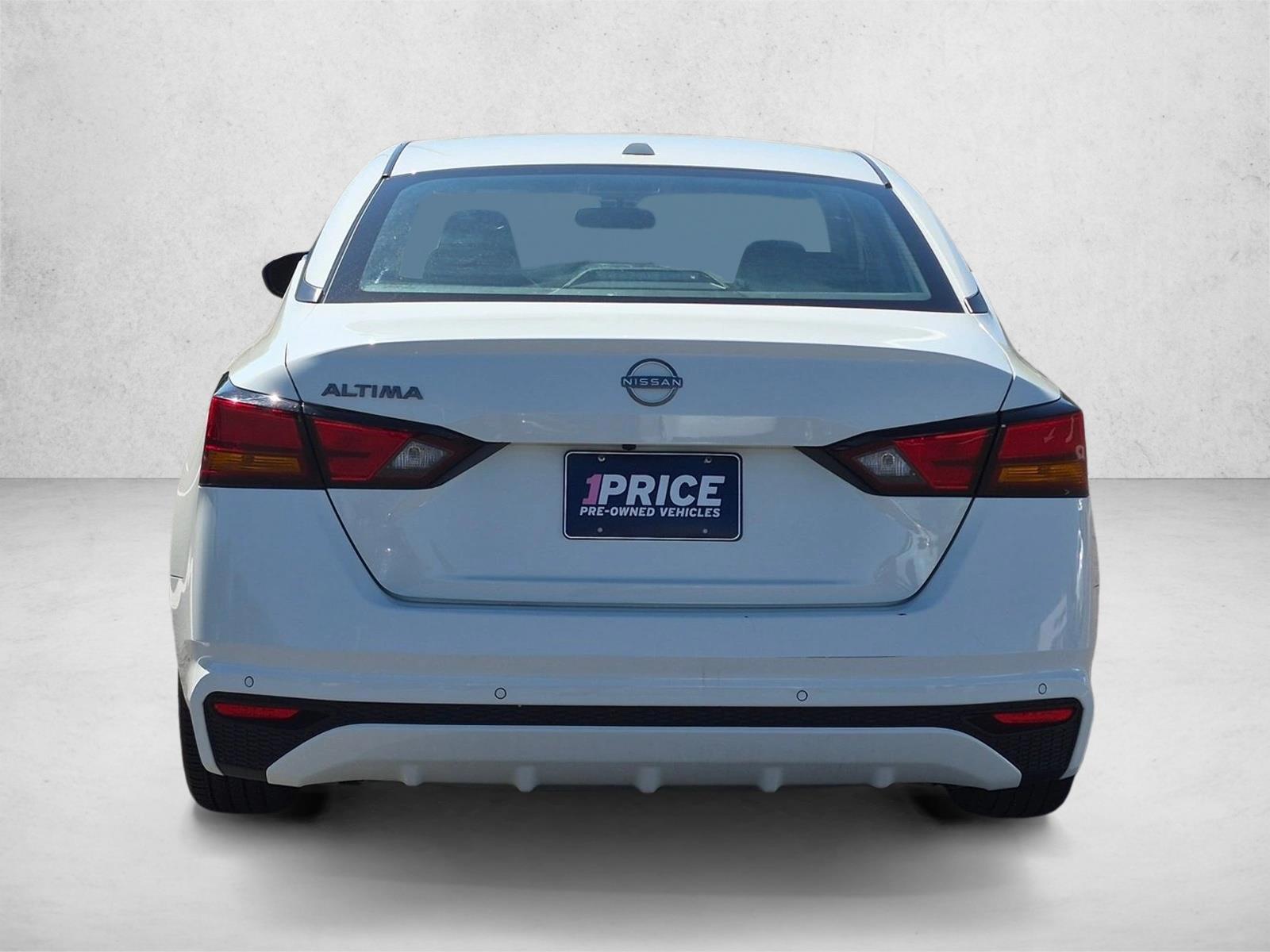 2025 Nissan Altima SV - Photo 7
