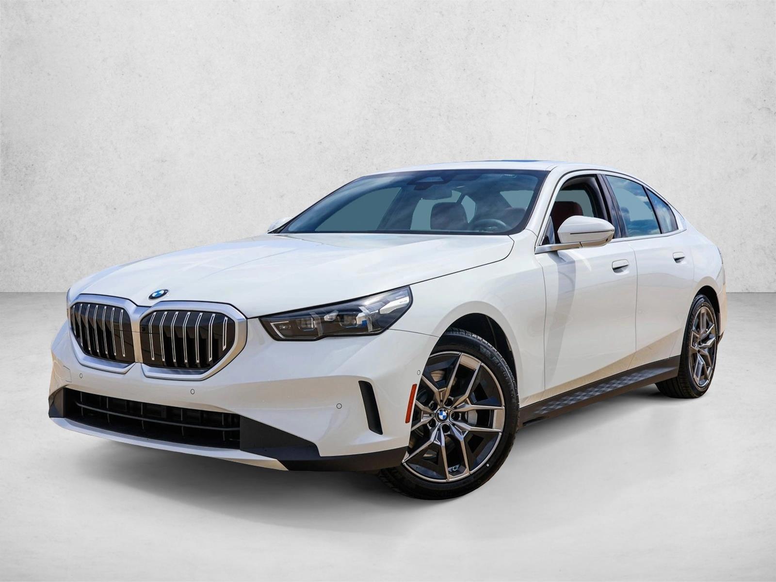 Thumbnail: 2027 BMW 5 Series - 1