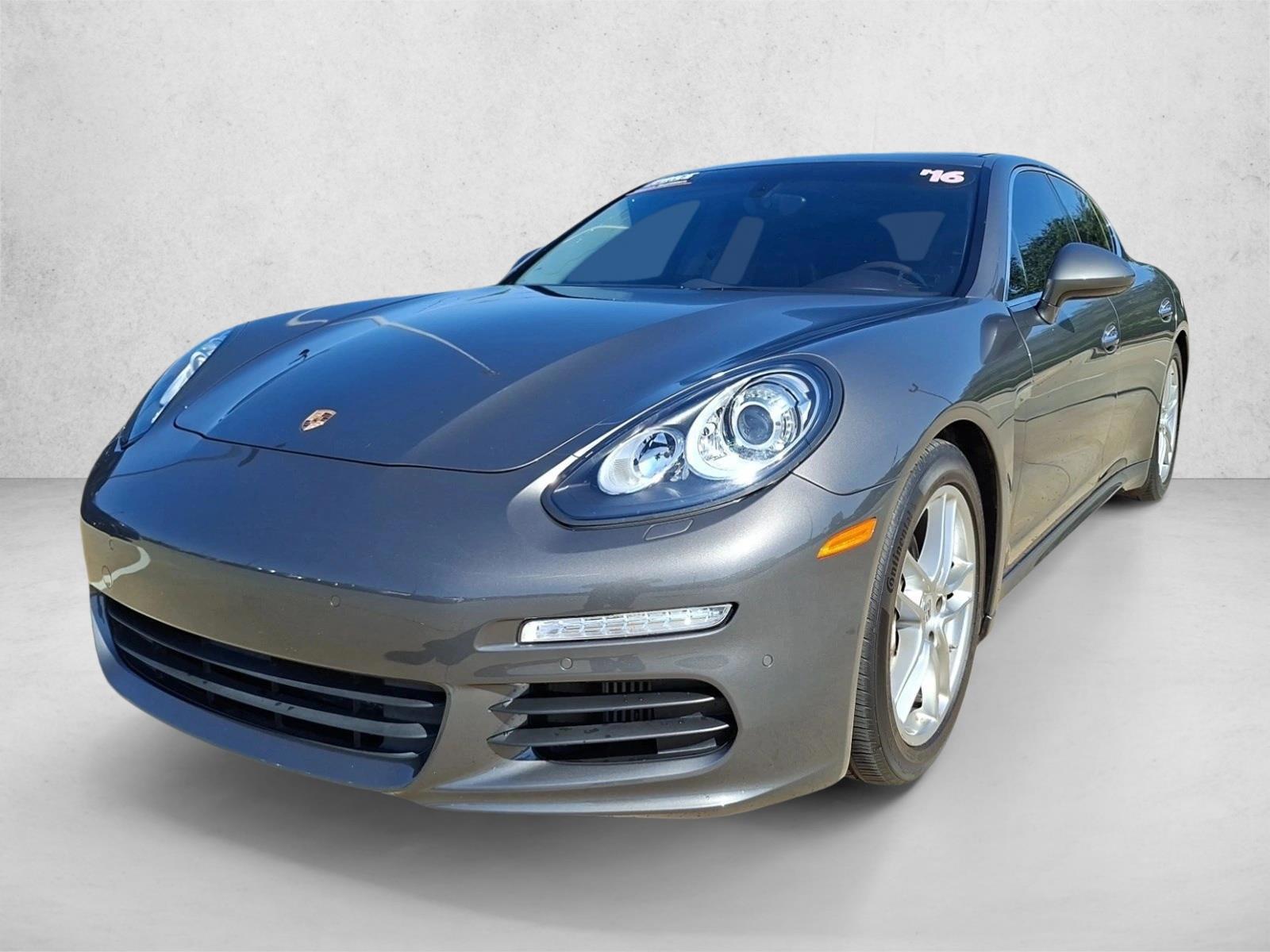 2016 Porsche Panamera