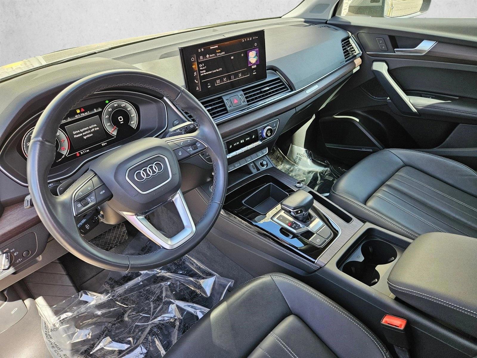 Thumbnail: 2023 Audi Q5 - 3