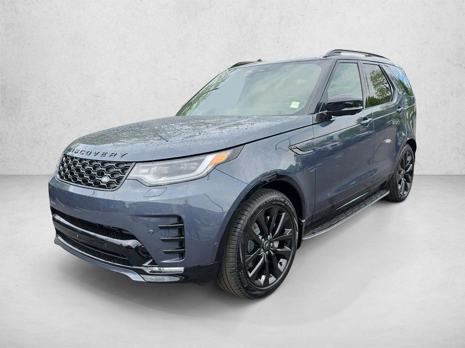 Thumbnail: 2026 Land Rover Discovery - 1