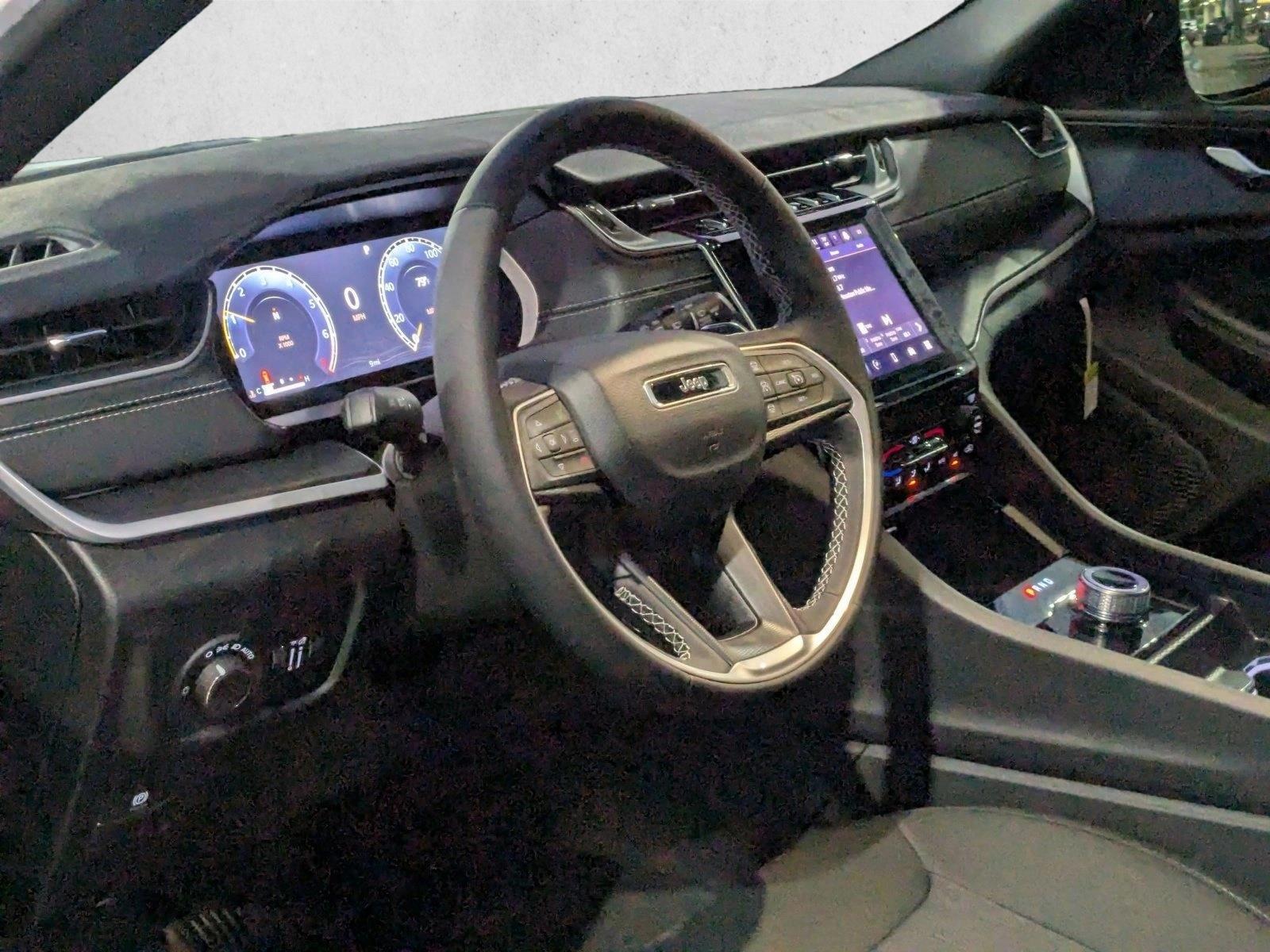 Thumbnail: 2025 Jeep Grand Cherokee L - 3
