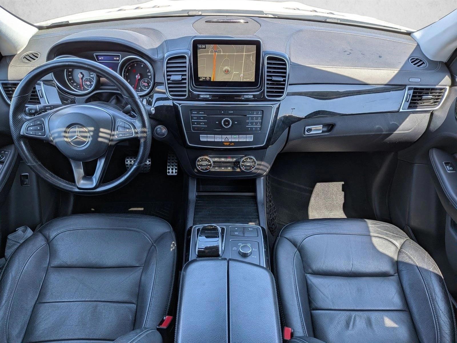 Thumbnail: 2016 Mercedes-Benz GLE - 4