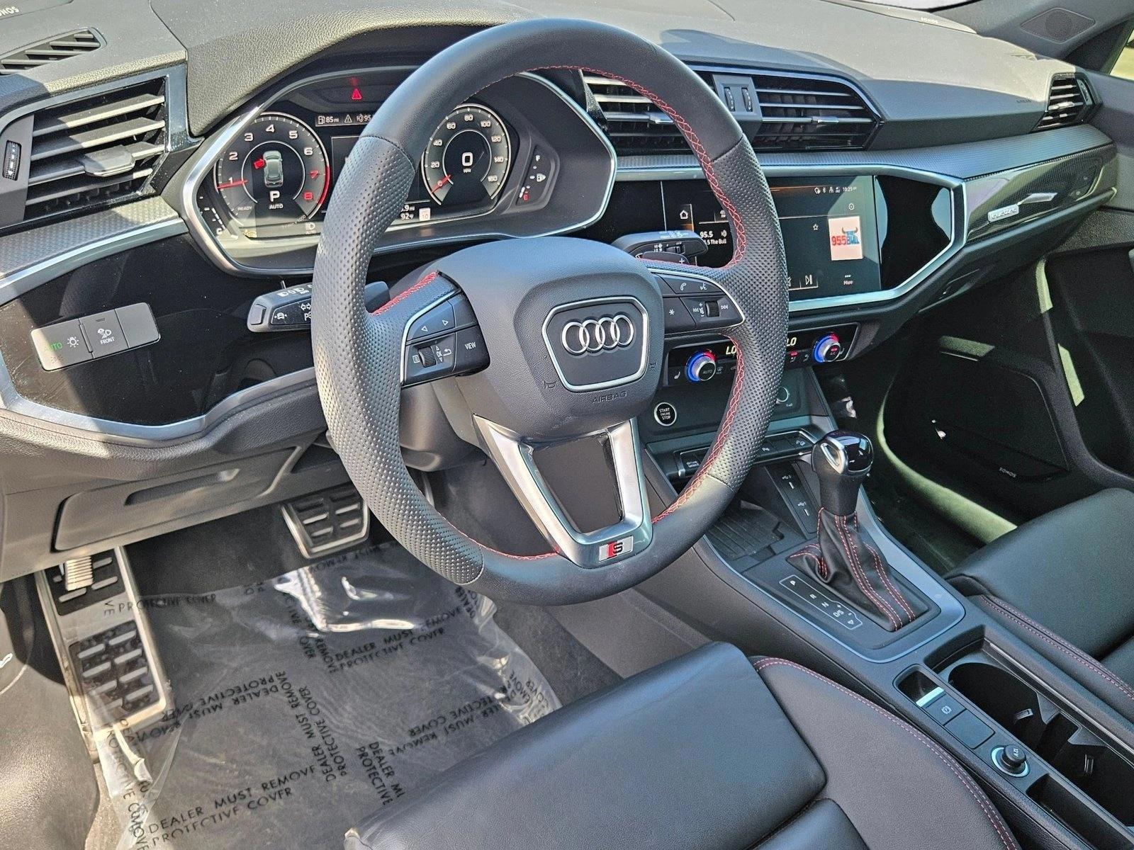 Thumbnail: 2025 Audi Q3 - 3