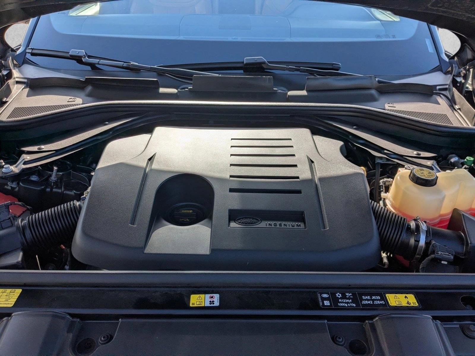 2025 Land Rover Range Rover SE - Photo 24