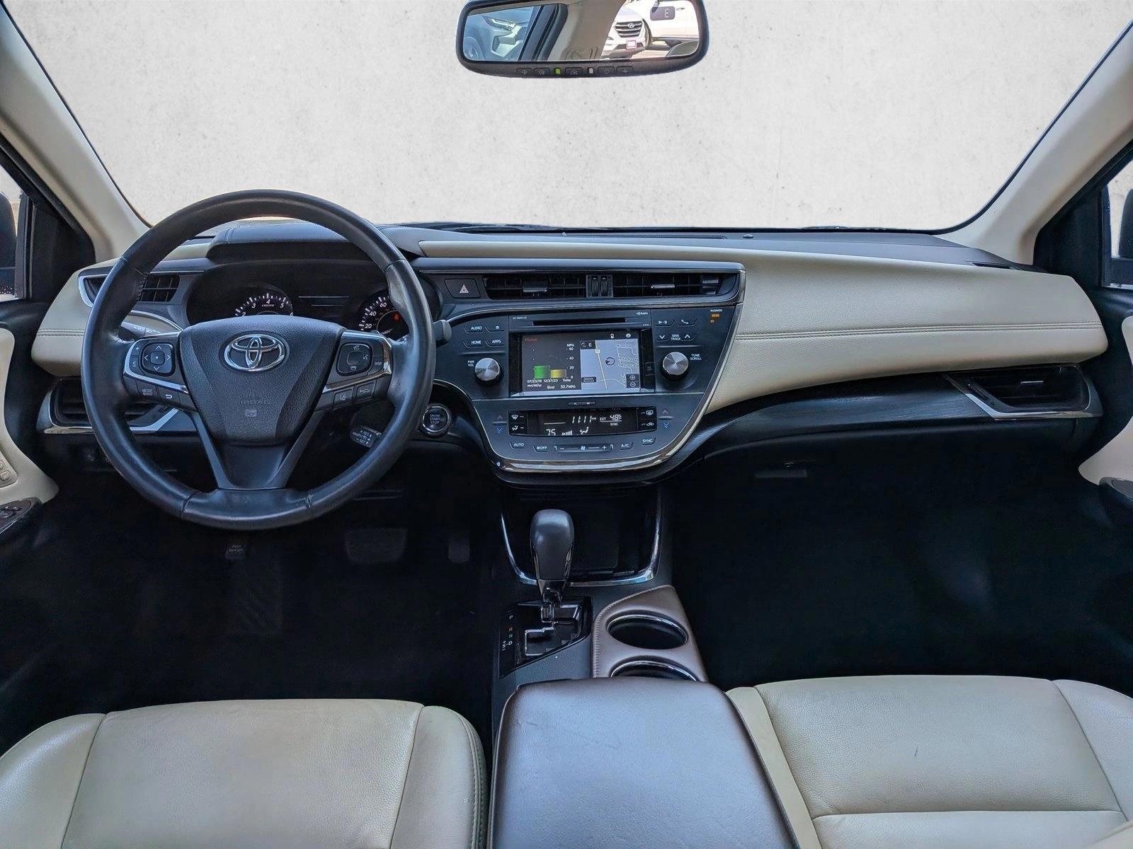 Thumbnail: 2017 Toyota Avalon - 3