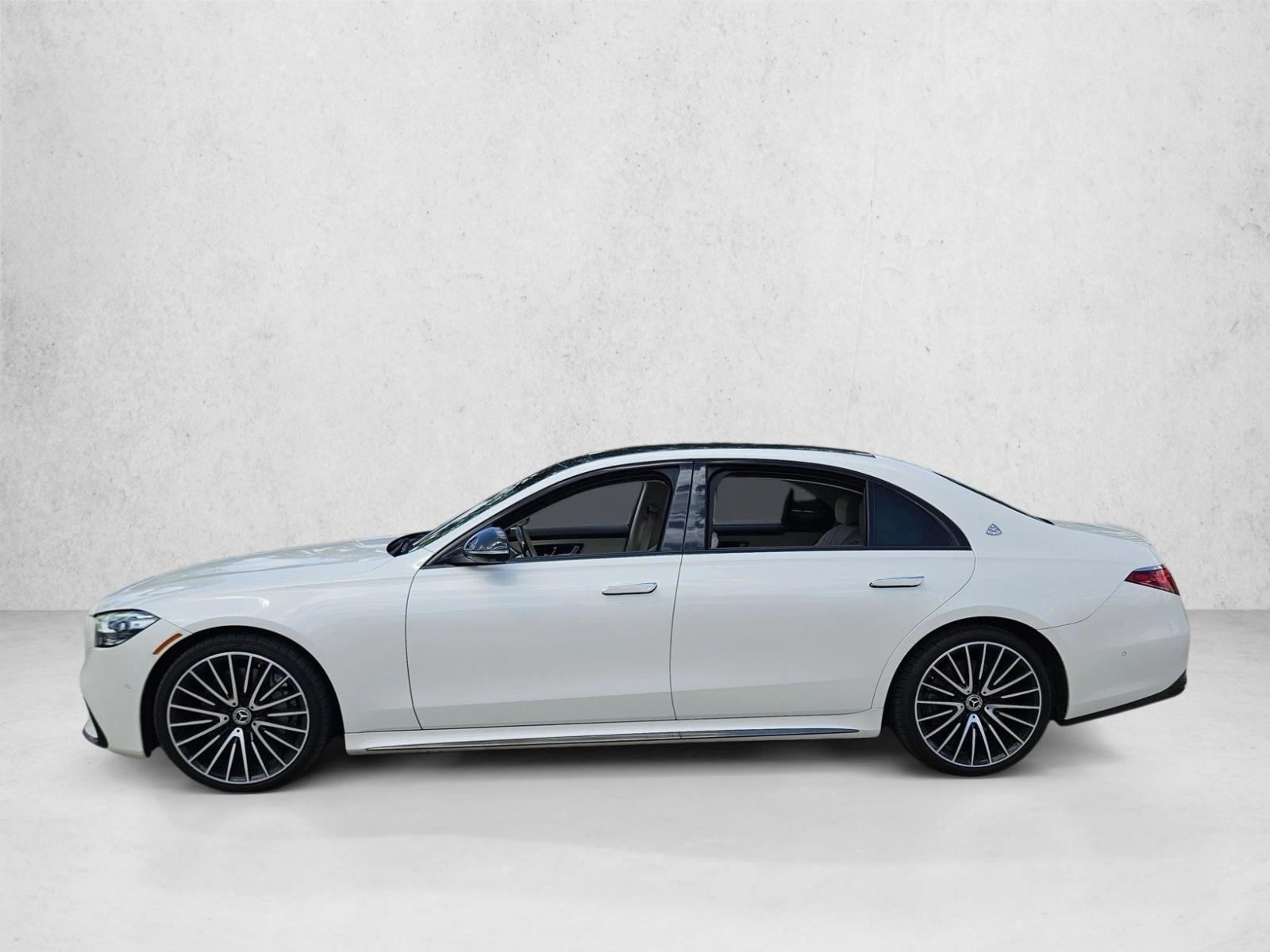 Thumbnail: 2023 Mercedes-Benz S-Class - 2