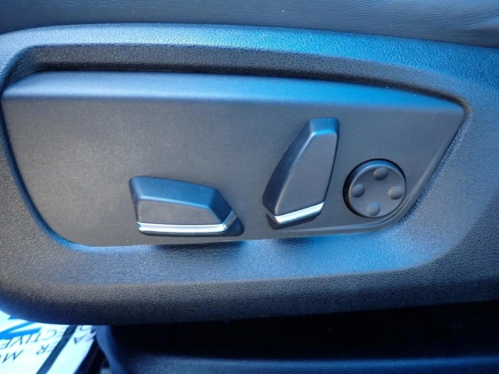 Thumbnail: 2016 BMW 5 Series - 4