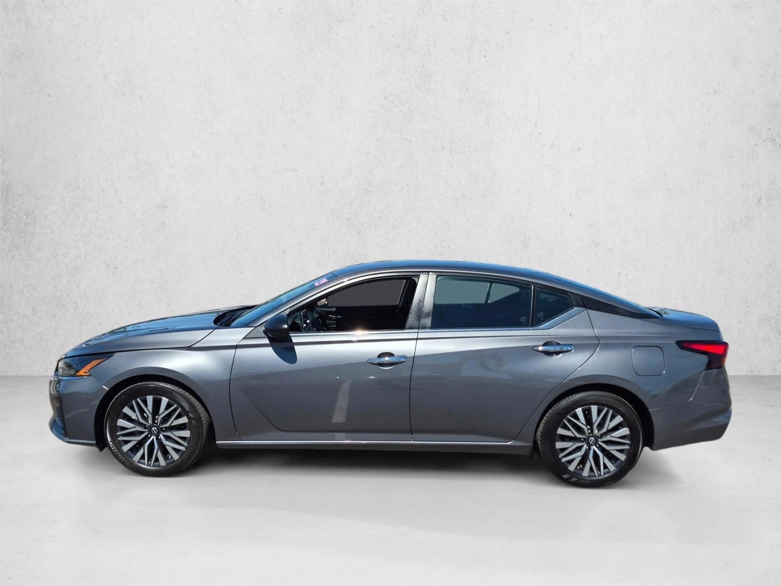 Thumbnail: 2025 Nissan Altima - 2