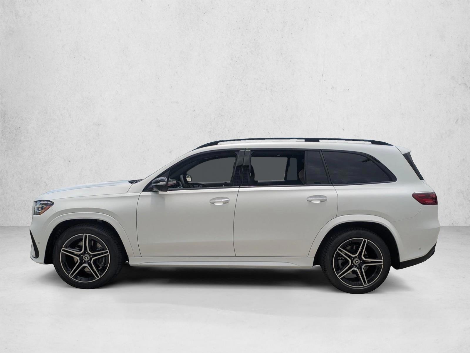 Thumbnail: 2026 Mercedes-Benz GLS - 2