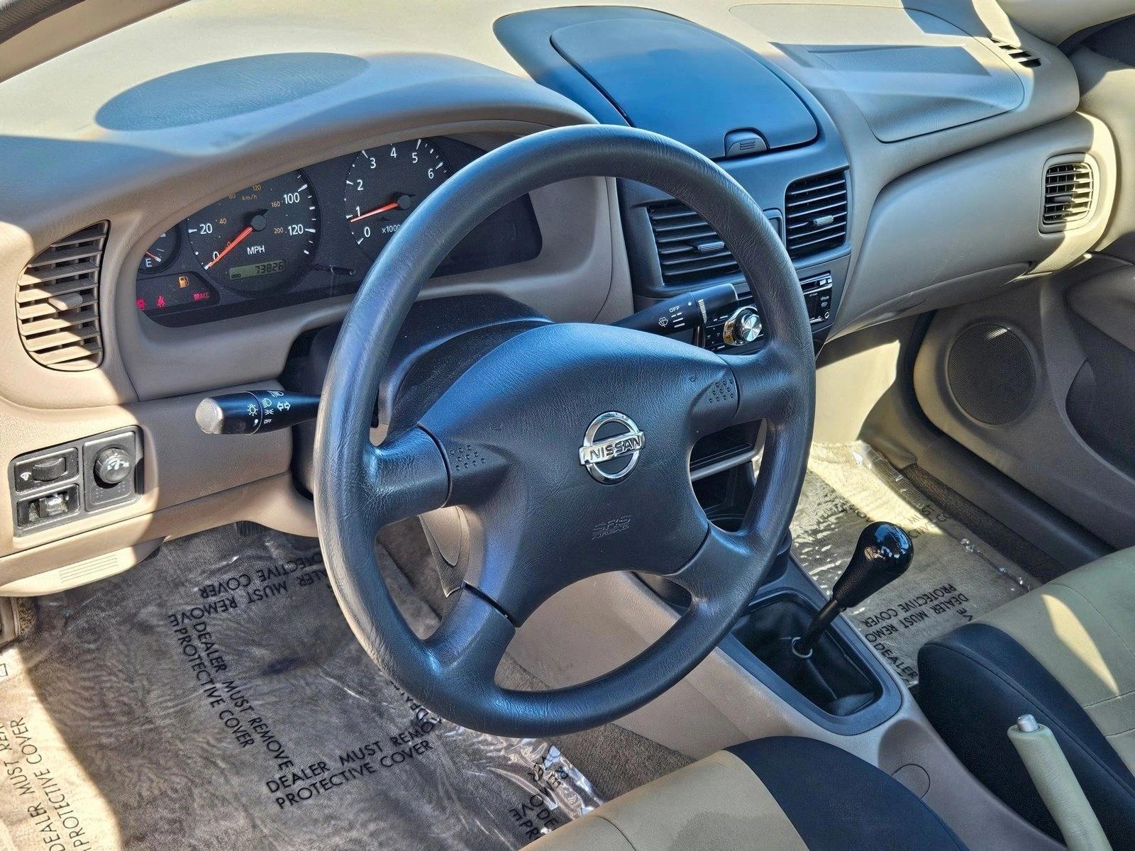 Thumbnail: 2004 Nissan Sentra - 3