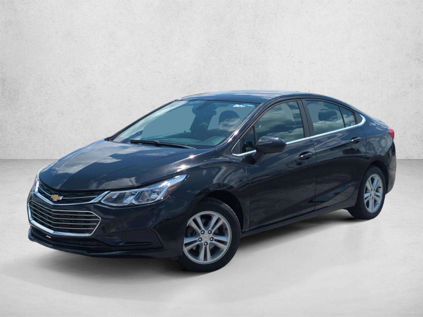 Thumbnail: 2018 Chevrolet Cruze - 1