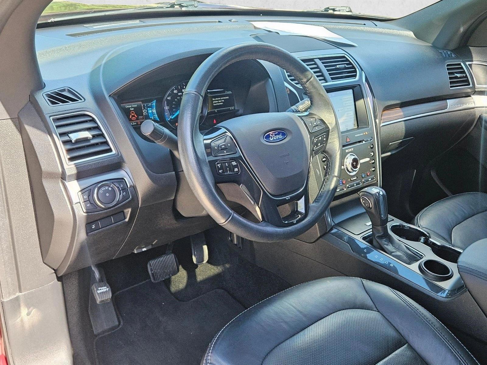 Thumbnail: 2018 Ford Explorer - 3