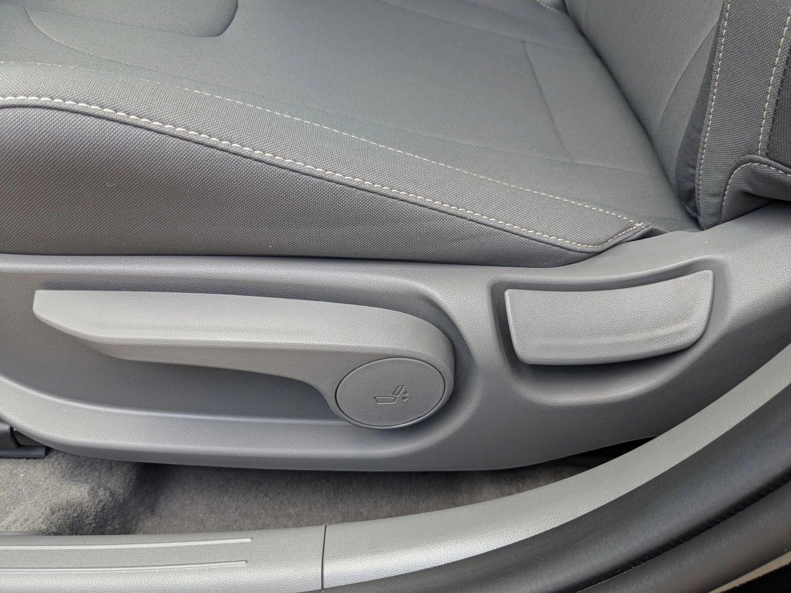 Thumbnail: 2026 Hyundai Elantra - 3