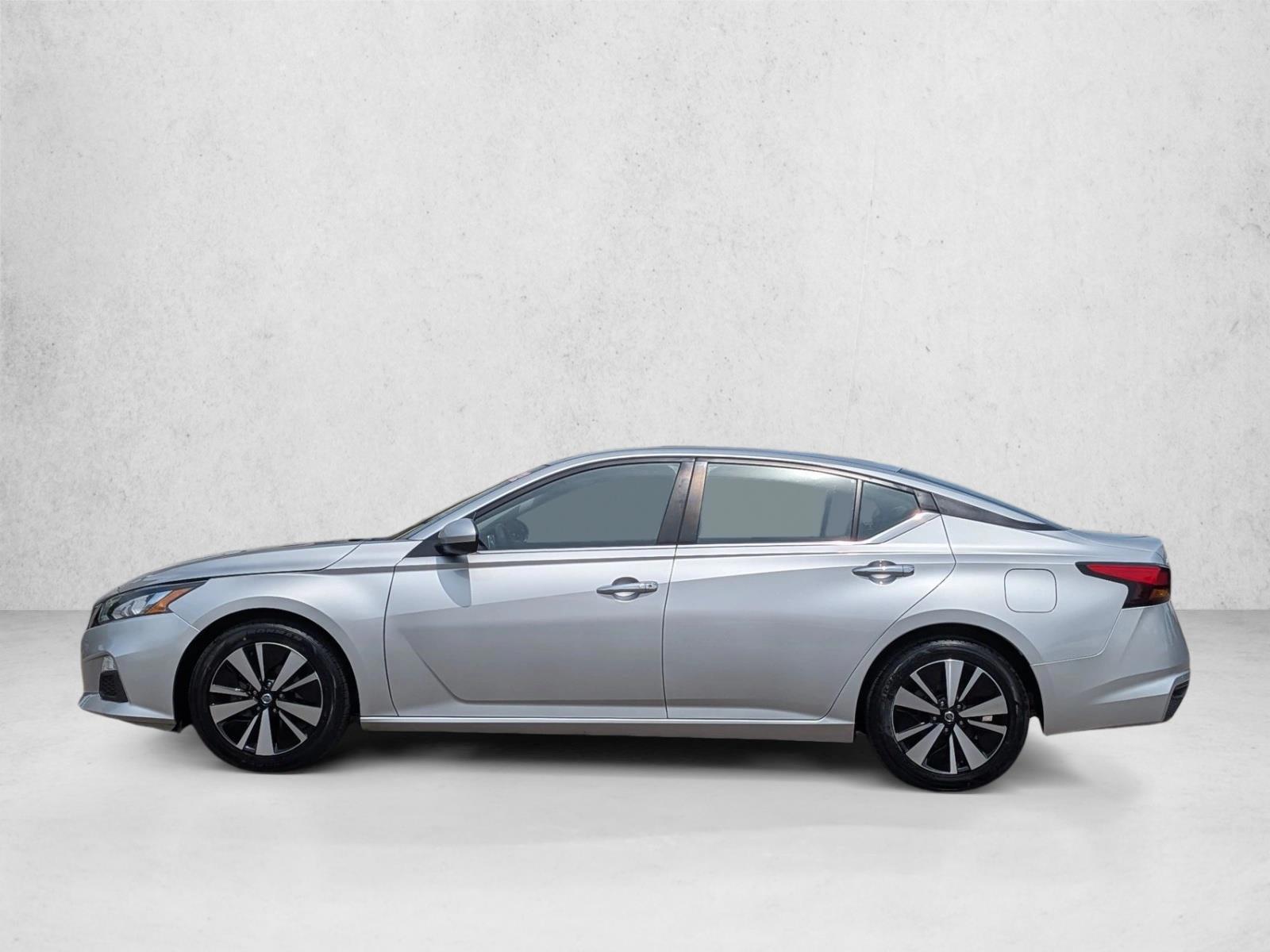 Thumbnail: 2022 Nissan Altima - 2