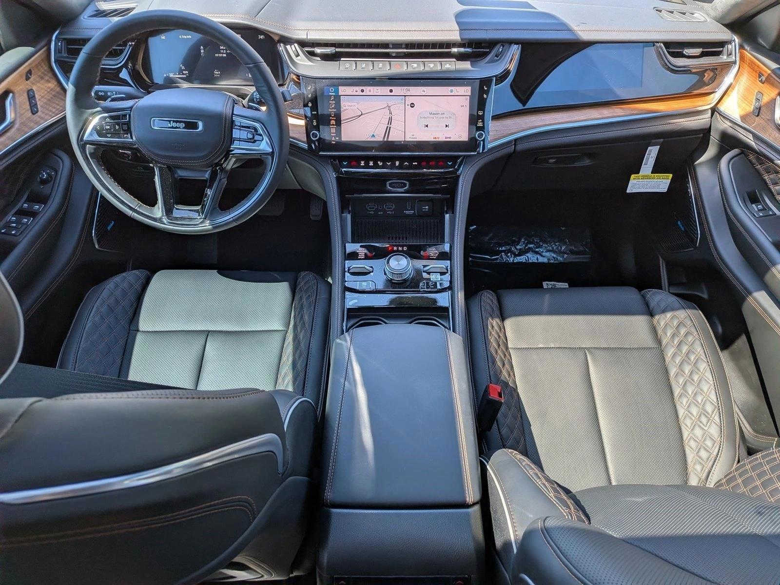 Thumbnail: 2026 Jeep Grand Cherokee L - 3