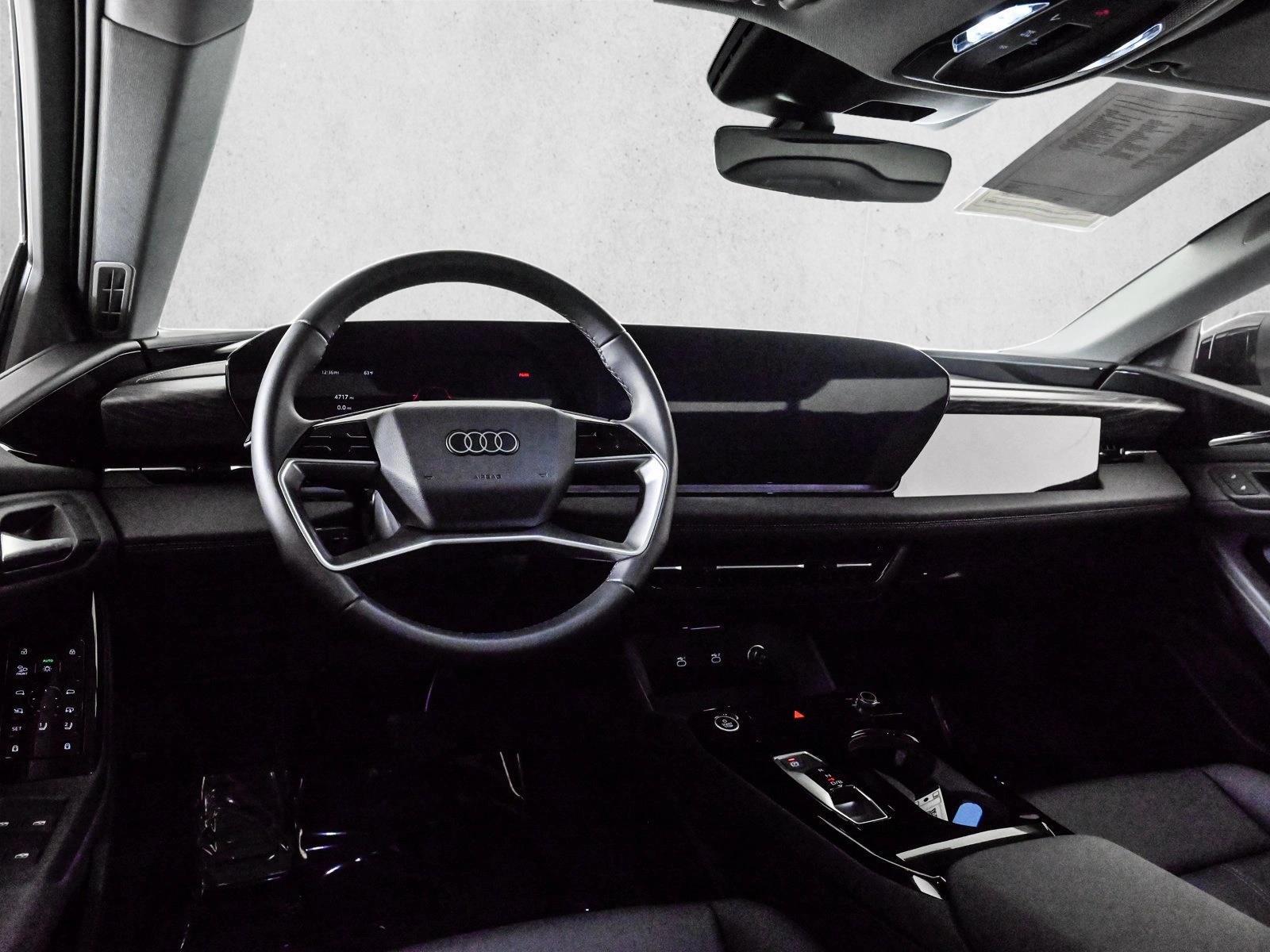 Thumbnail: 2025 Audi e-tron - 3