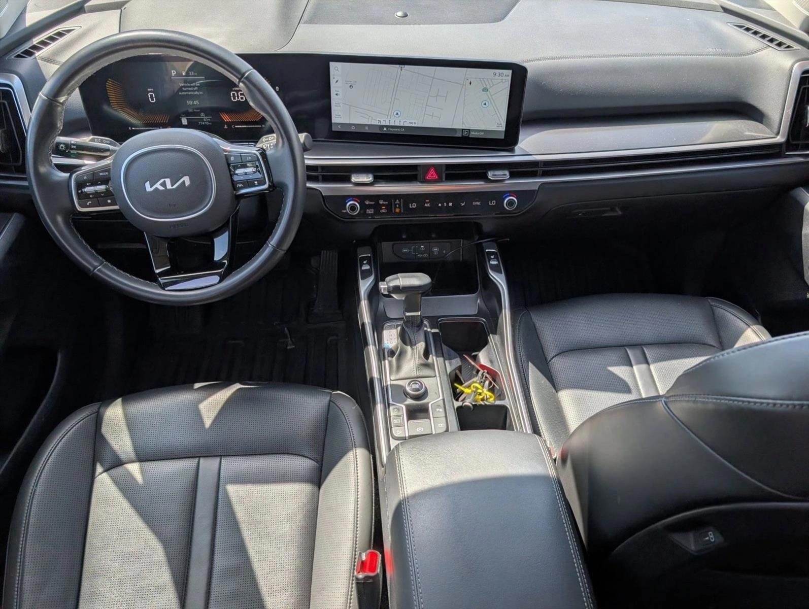 Thumbnail: 2025 Kia Sorento - 4