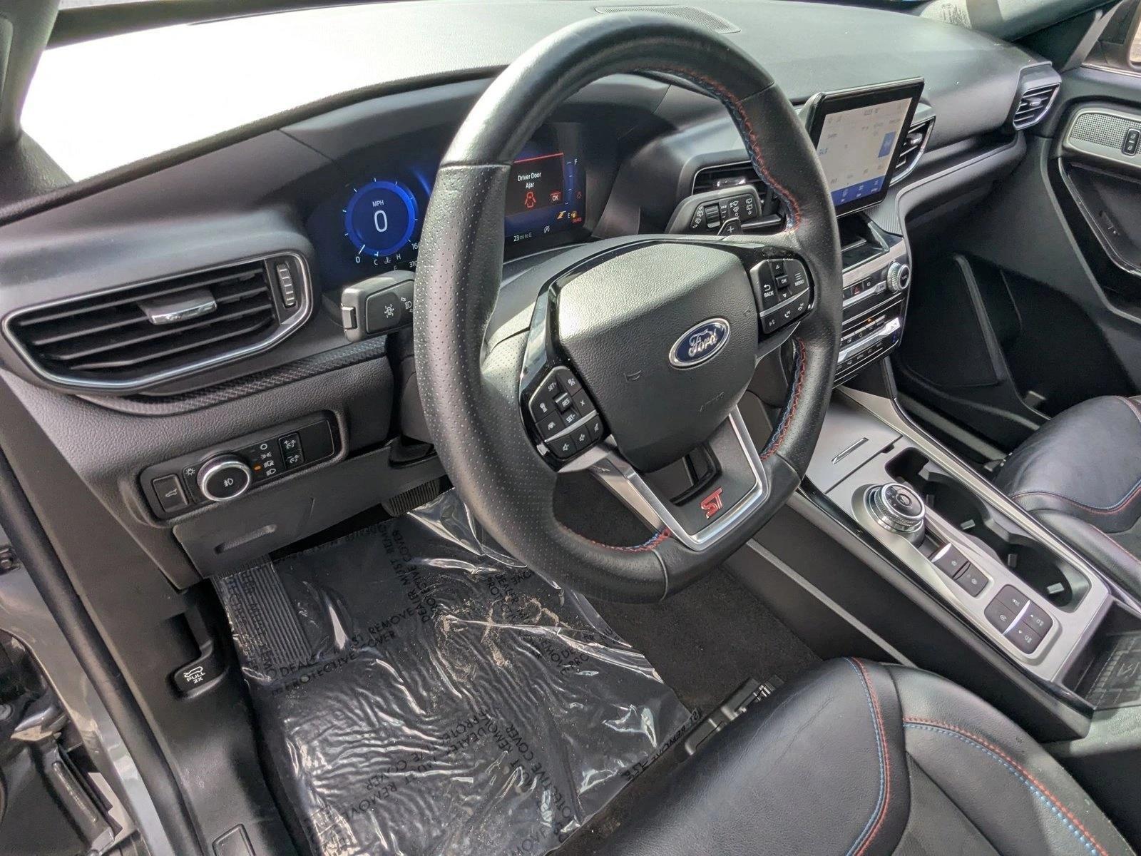 Thumbnail: 2023 Ford Explorer - 3