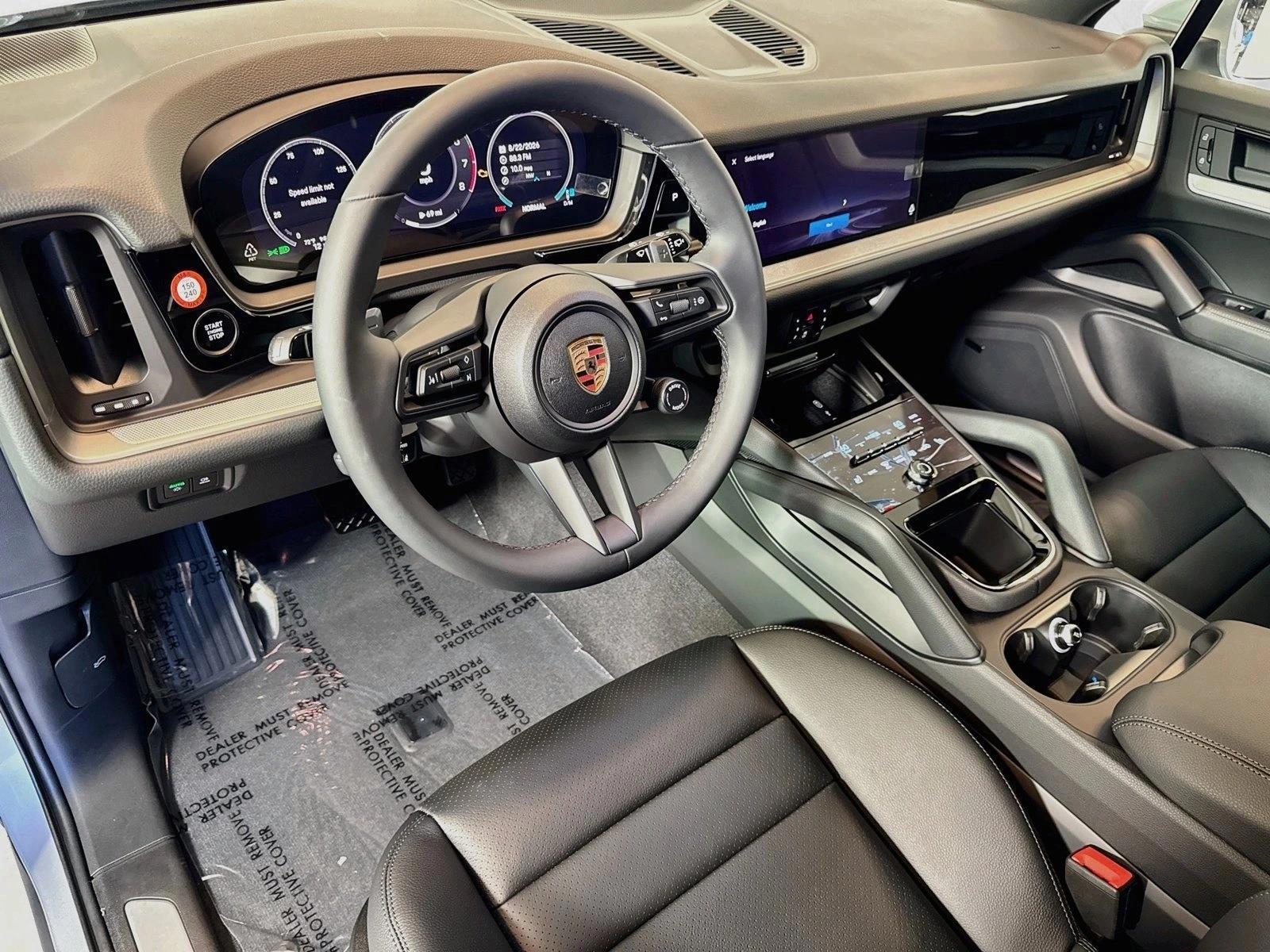 Thumbnail: 2026 Porsche Cayenne - 3