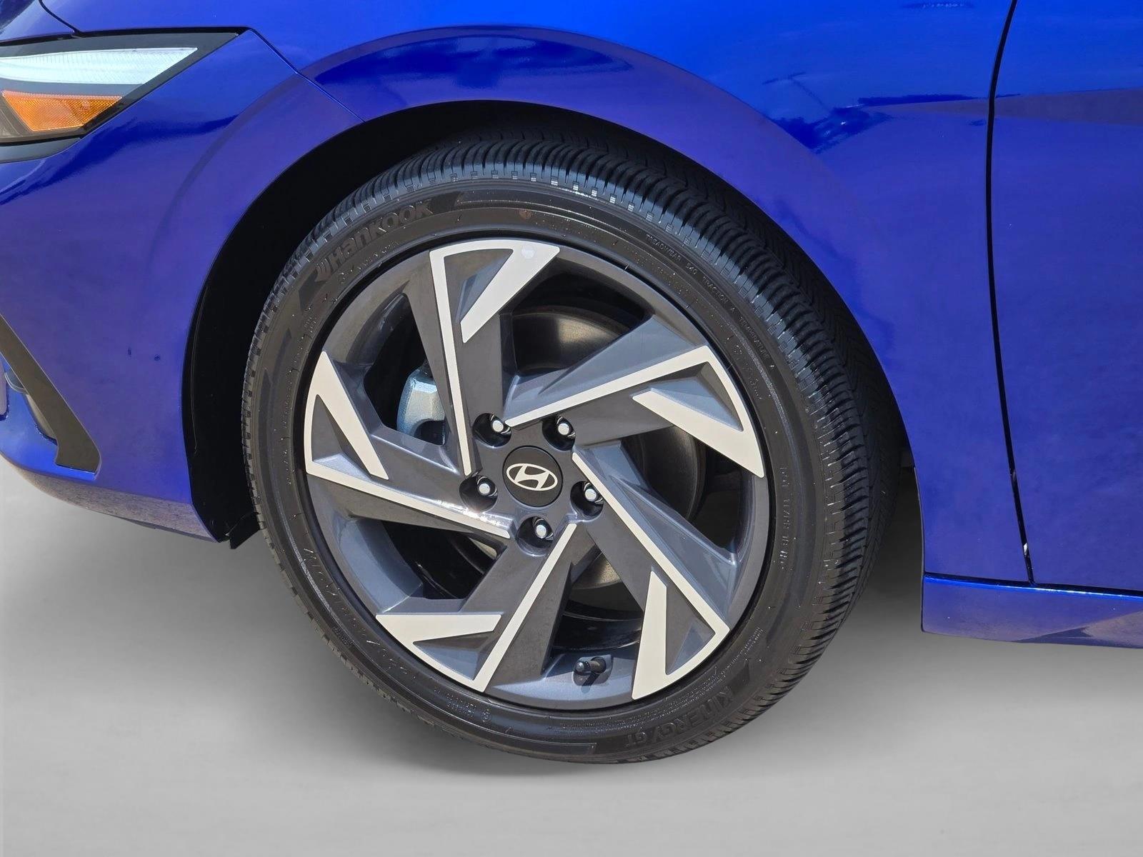 2025 Hyundai Elantra SEL - Photo 24