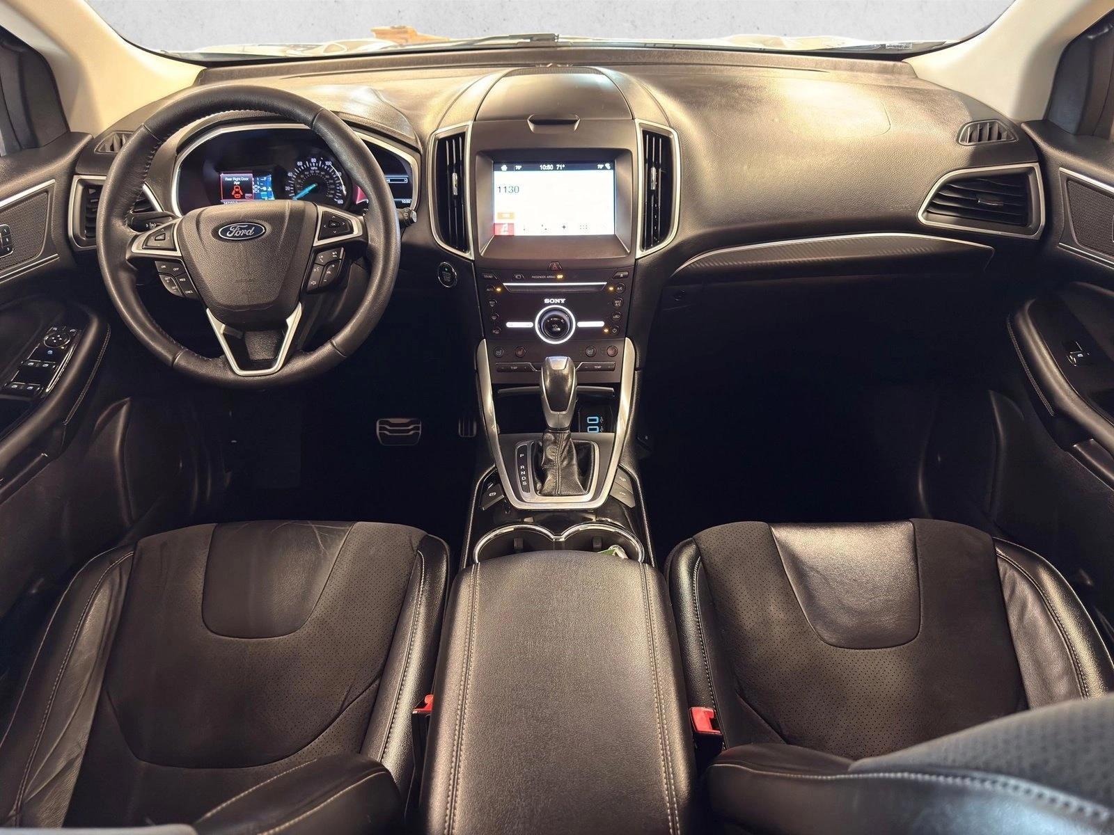 Thumbnail: 2016 Ford Edge - 4