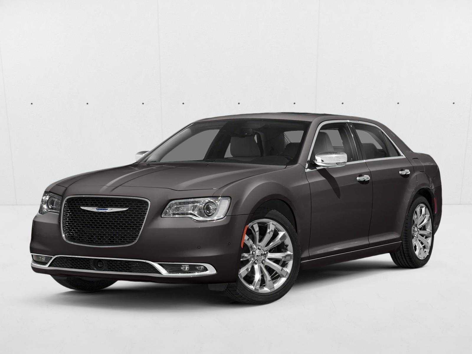 2021 Chrysler 300 Touring L's photo