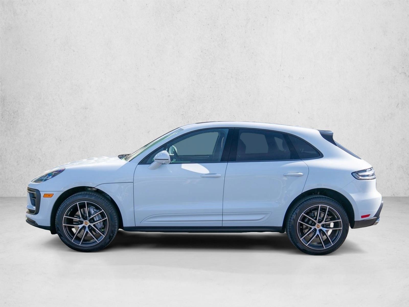 Thumbnail: 2026 Porsche Macan - 2