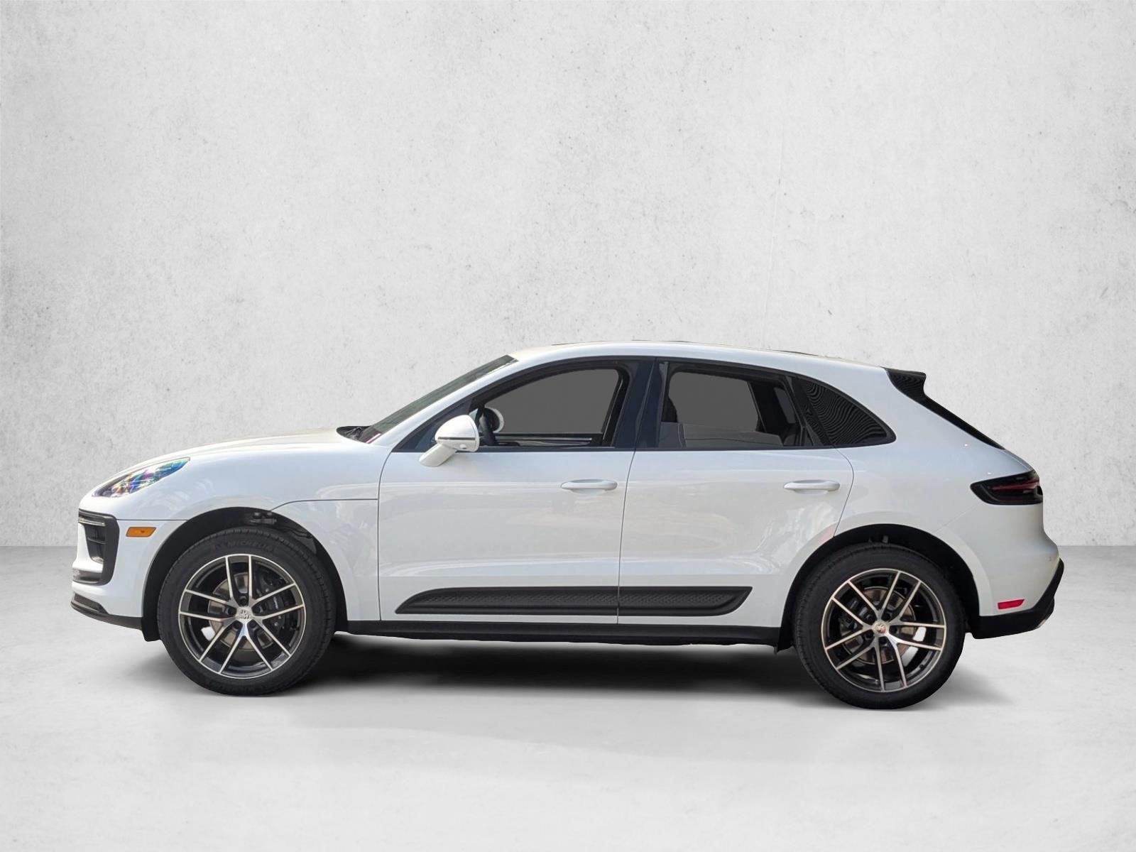 Thumbnail: 2026 Porsche Macan - 2
