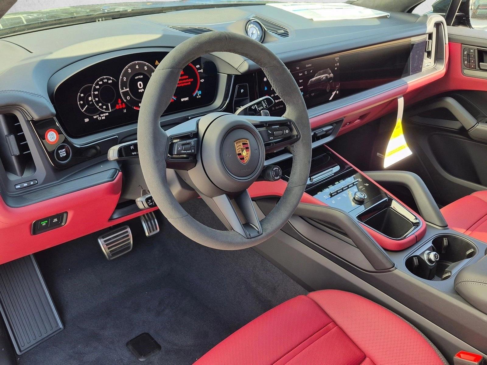 Thumbnail: 2026 Porsche Cayenne - 3