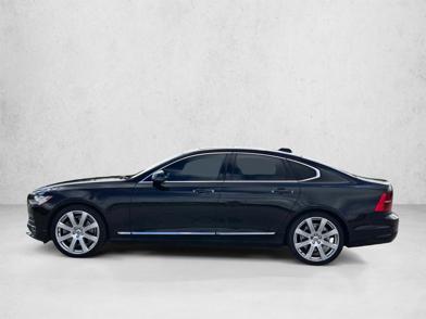 2017 Volvo S90