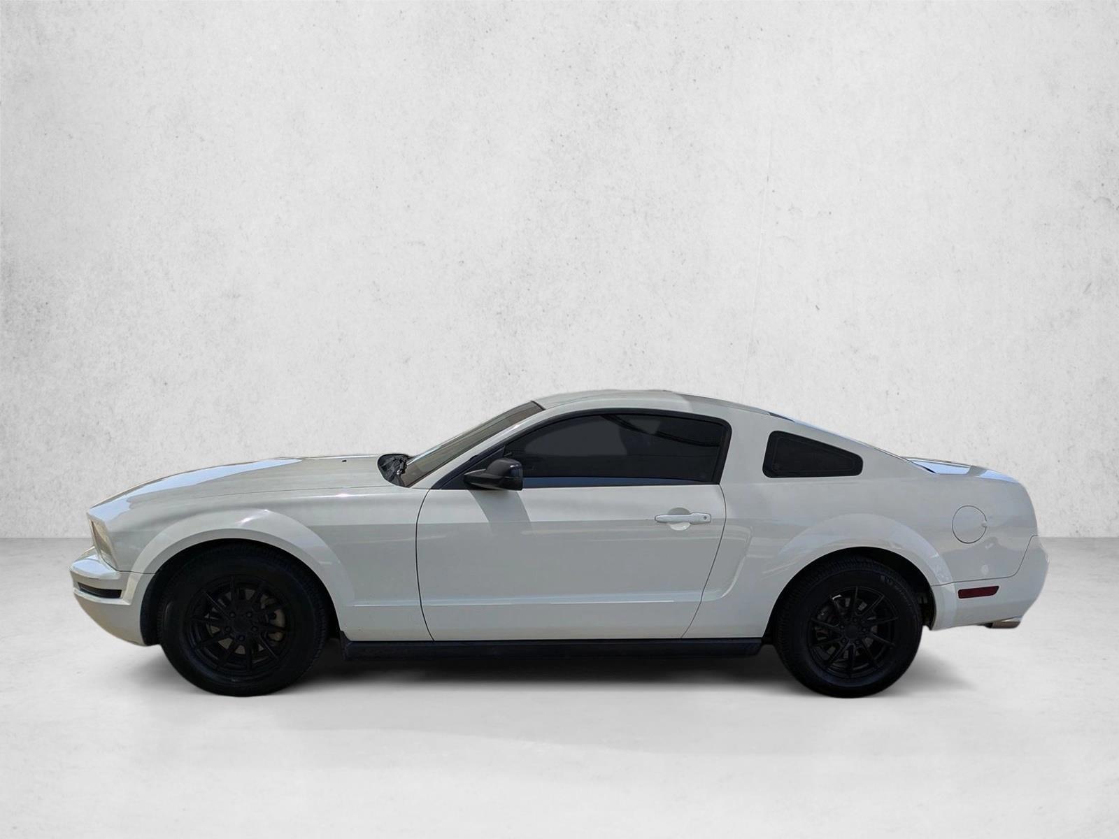 Thumbnail: 2005 Ford Mustang - 2