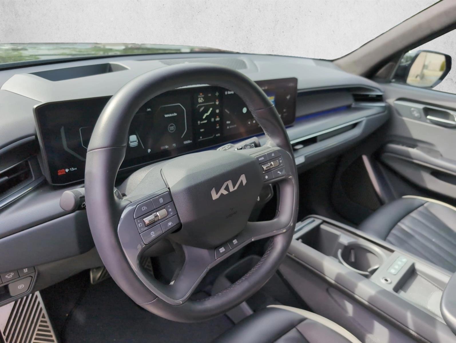Thumbnail: 2024 Kia EV9 - 2