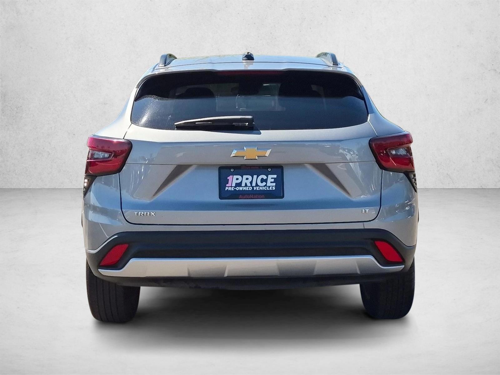 2025 Chevrolet Trax LT - Photo 7