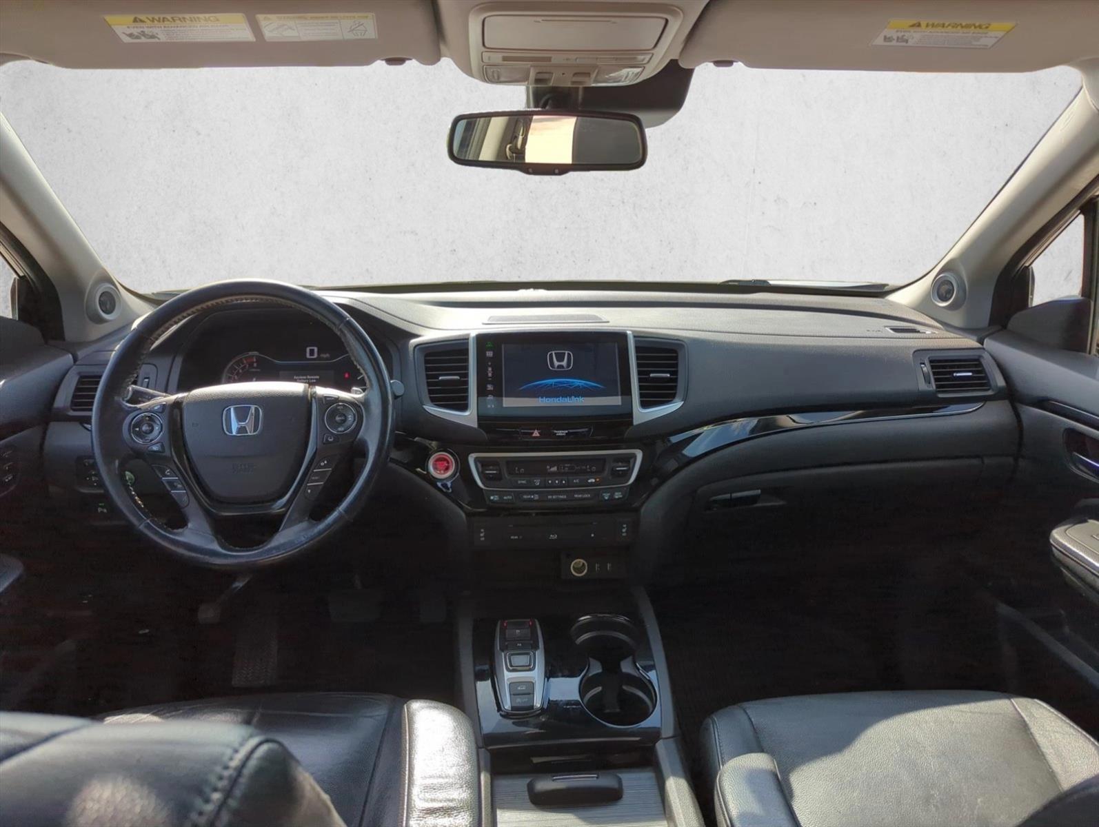 Thumbnail: 2016 Honda Pilot - 3