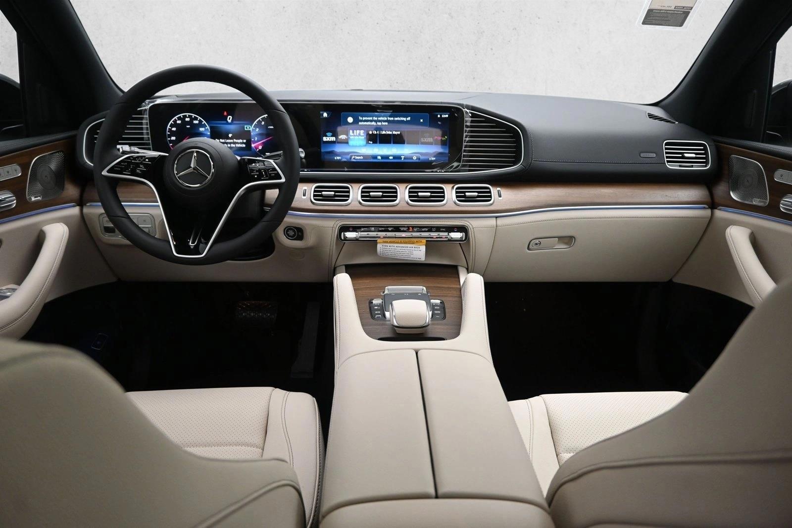 Thumbnail: 2026 Mercedes-Benz GLE - 3