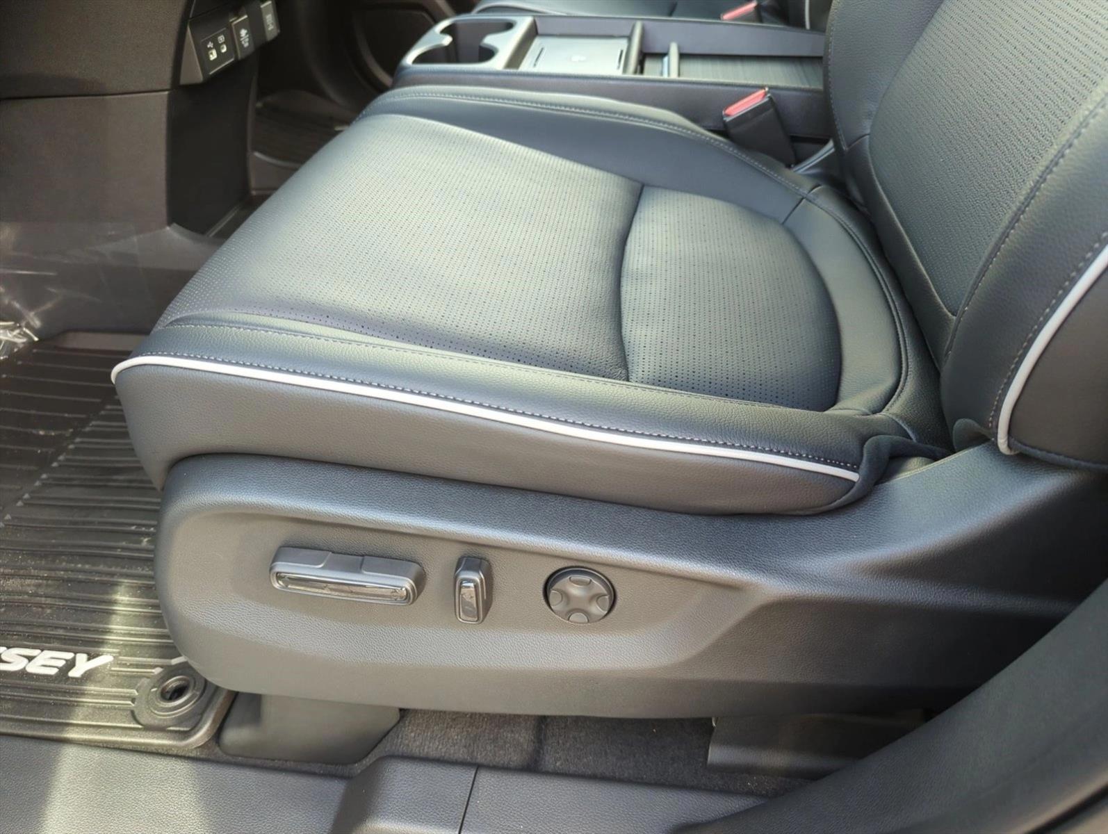 Thumbnail: 2027 Honda Odyssey - 5