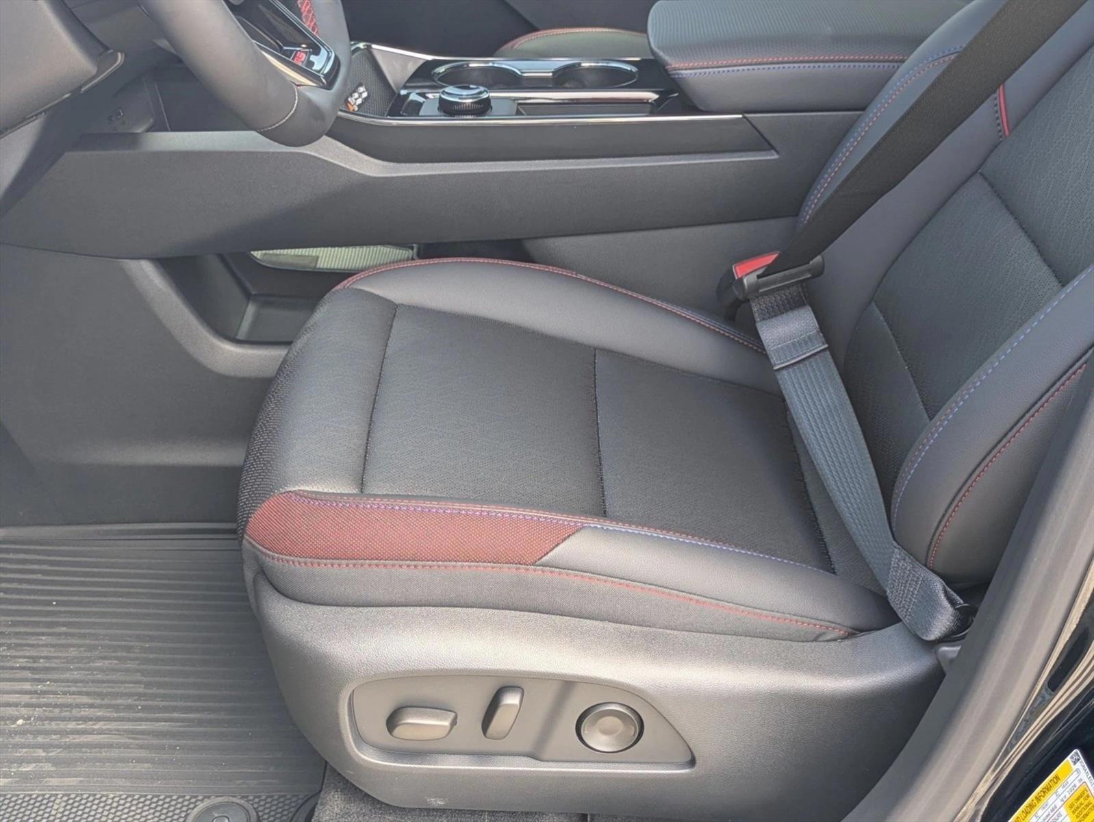 Thumbnail: 2026 Chevrolet Equinox - 4