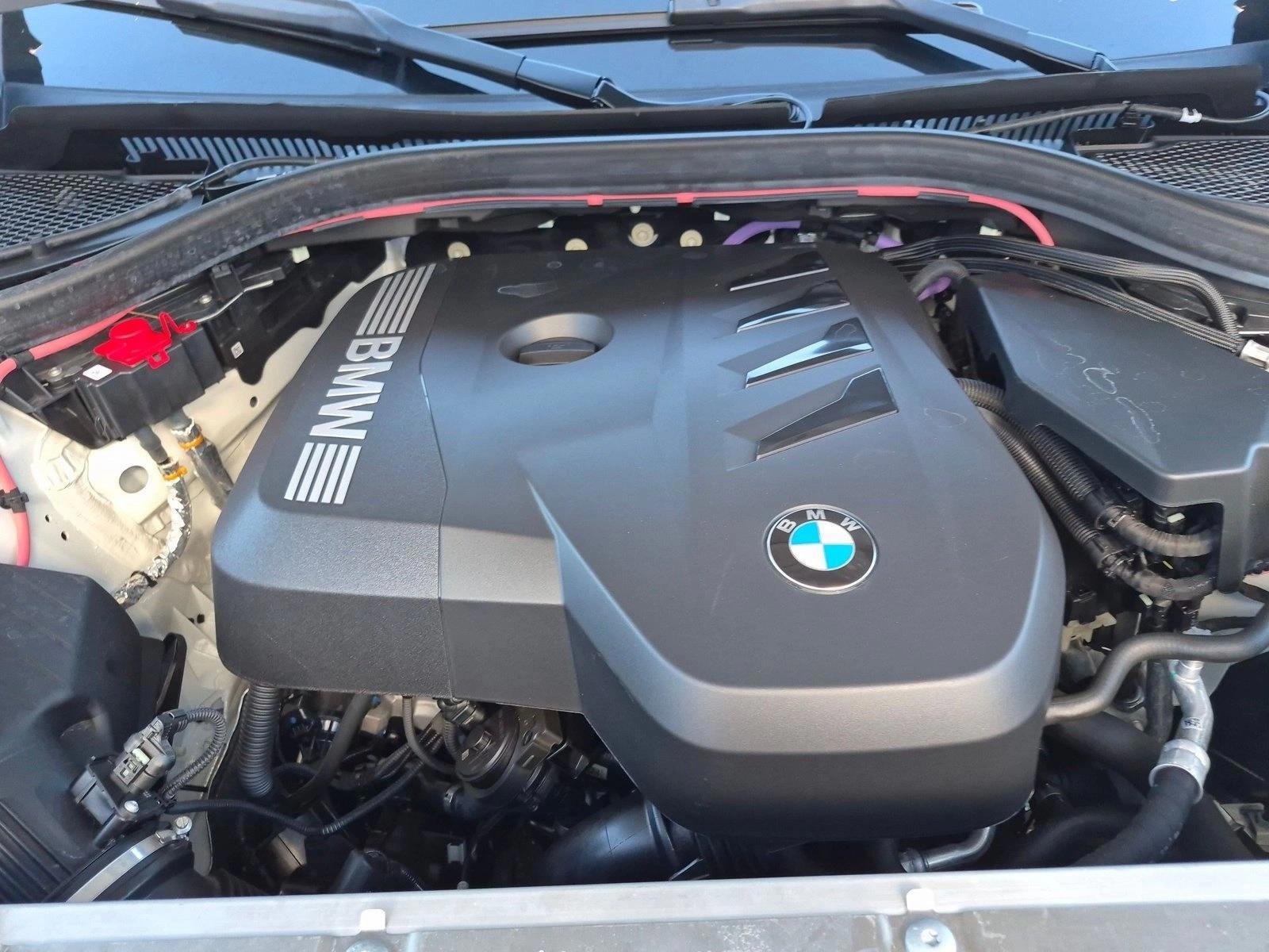 2026 BMW X3 30 - Photo 21