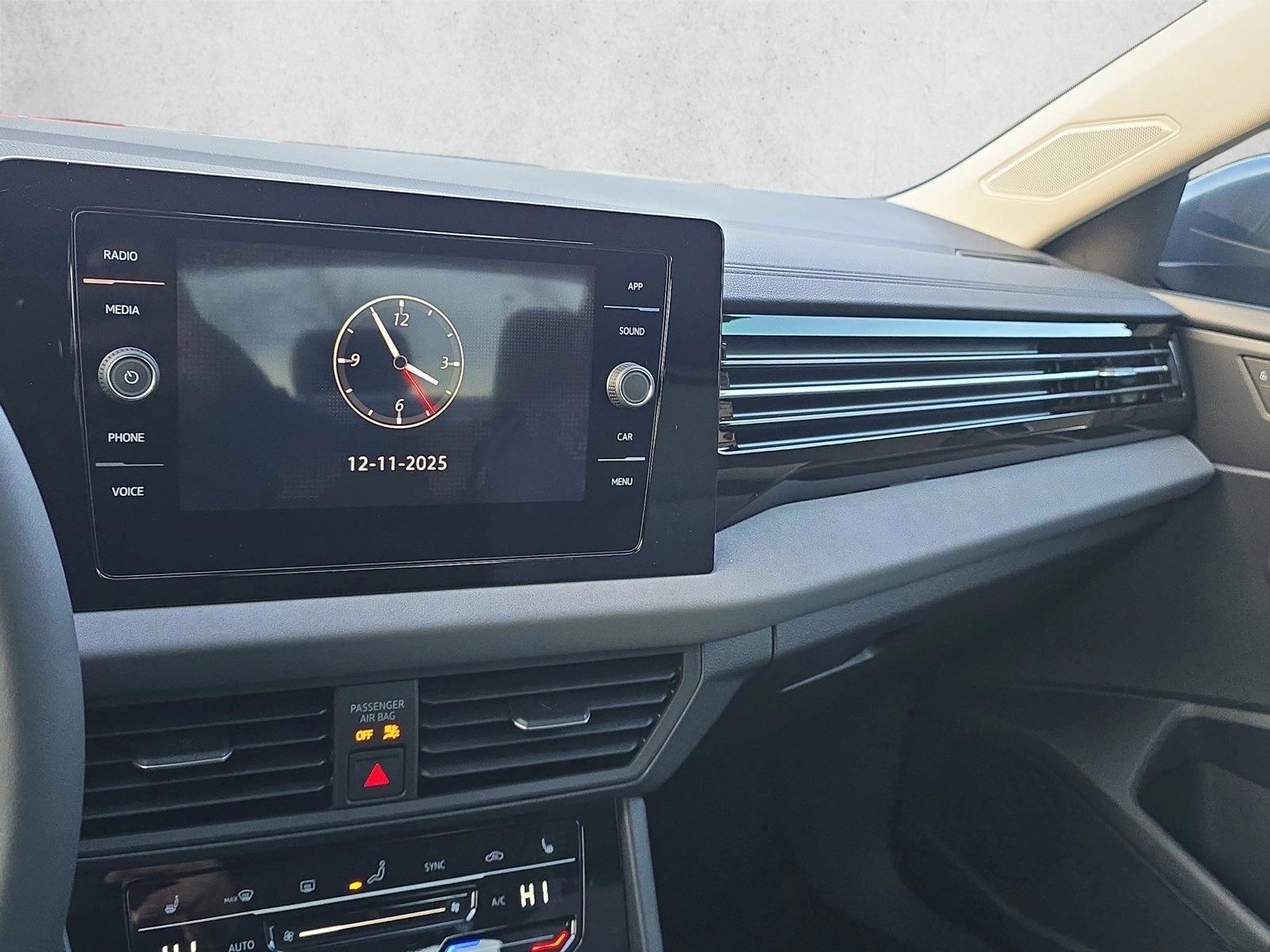 2026 Volkswagen Jetta SE - Photo 12