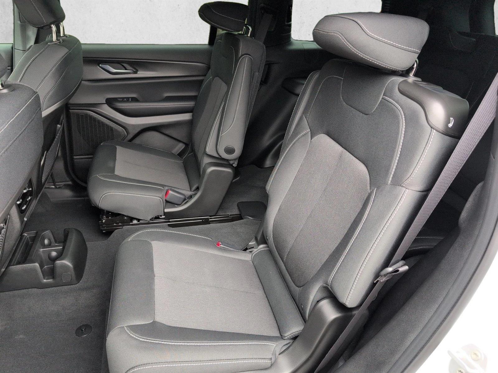 2025 Jeep Grand Cherokee L Laredo - Photo 21