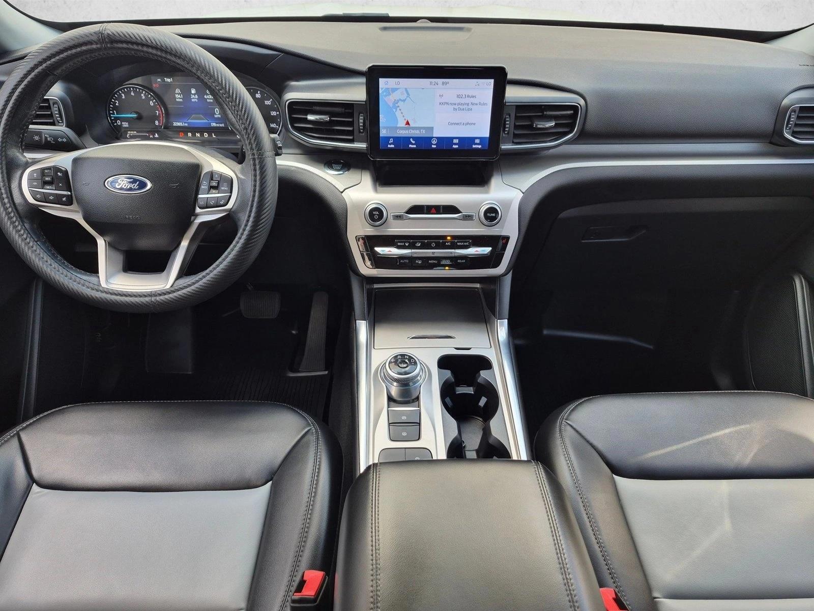 Thumbnail: 2022 Ford Explorer - 3