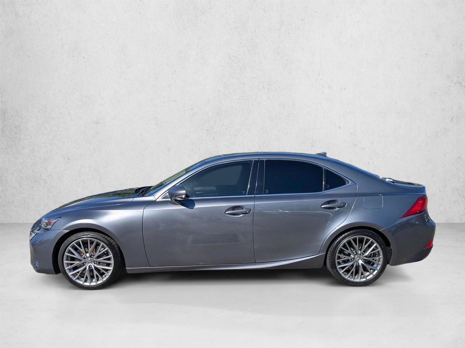 Thumbnail: 2018 Lexus IS - 2