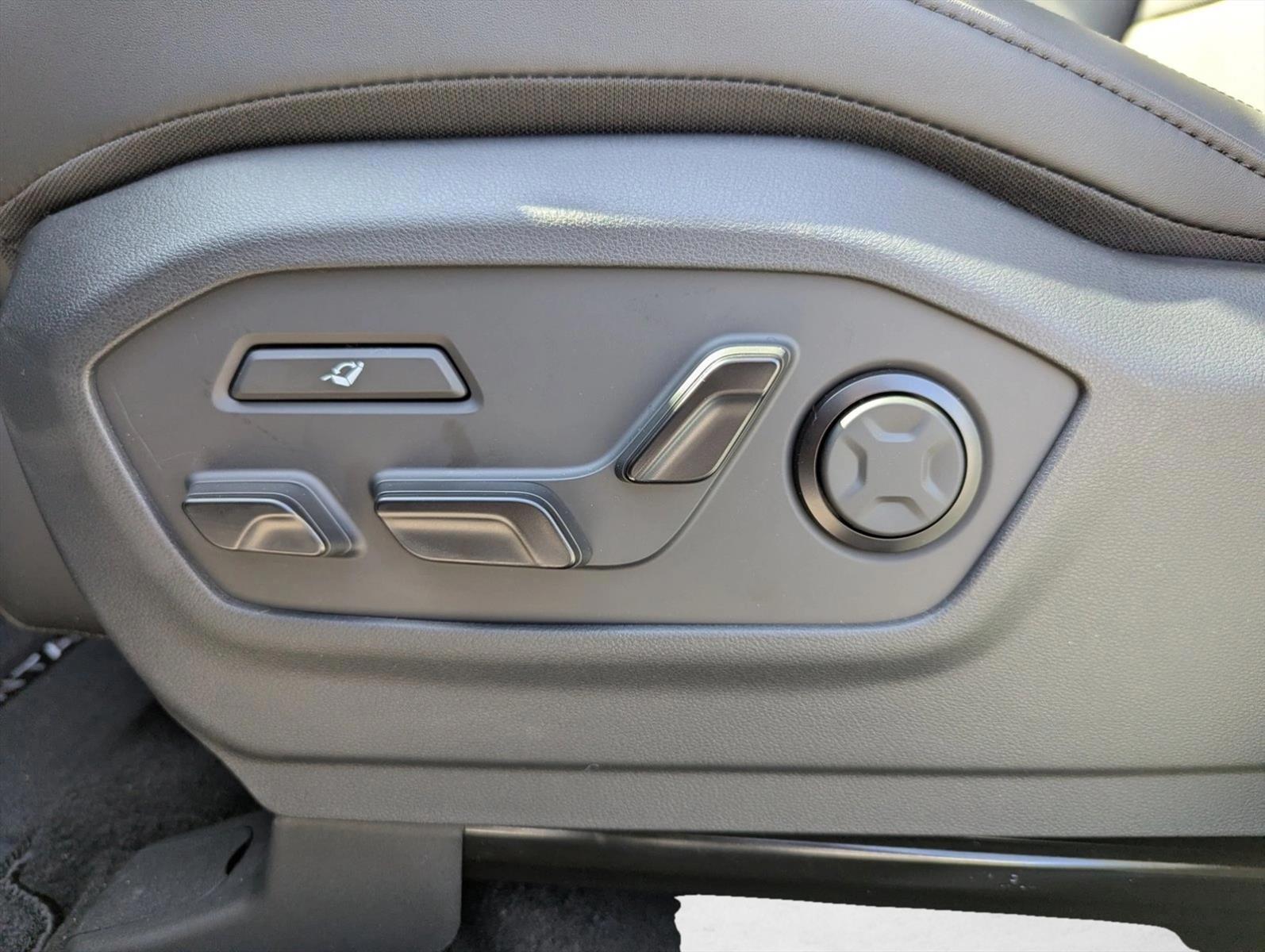 Thumbnail: 2026 Hyundai Santa Fe - 3