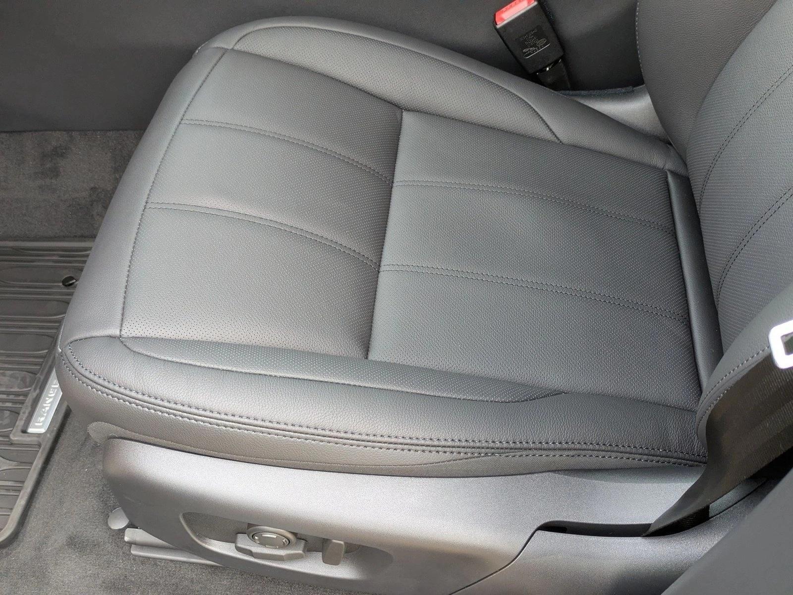 Thumbnail: 2026 Land Rover Range Rover Evoque - 4