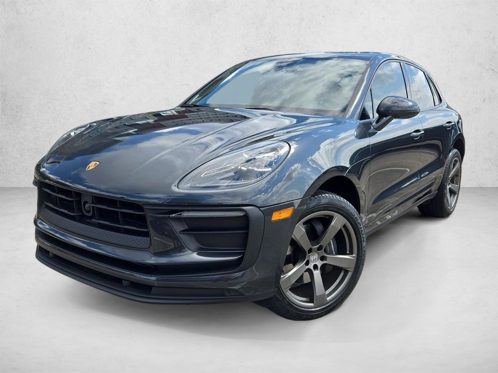 Thumbnail: 2025 Porsche Macan - 1